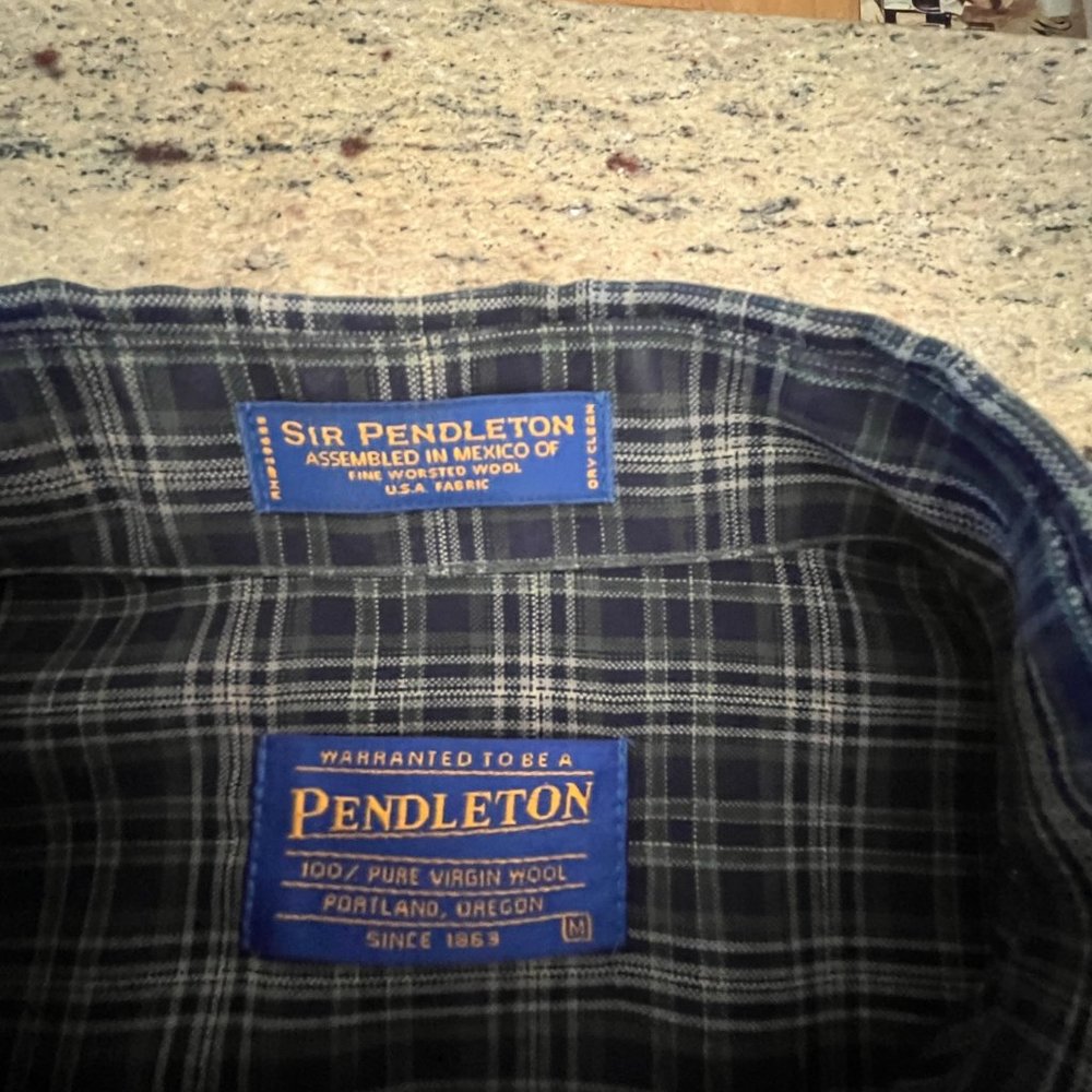 Sir Pendleton long sleeve shirt – mens size M